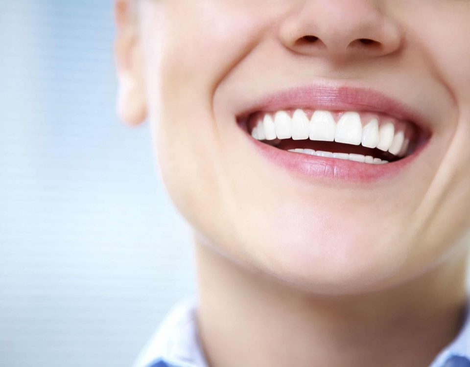 Signs You Should See Your Periodontist About Dental Implants in Jenkintown